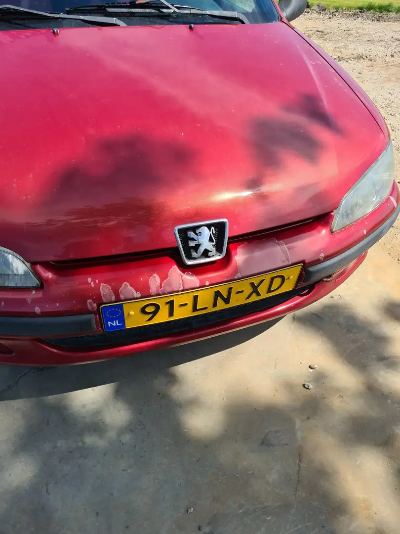 Peugeot 106 1.1 XT Червоний - 2