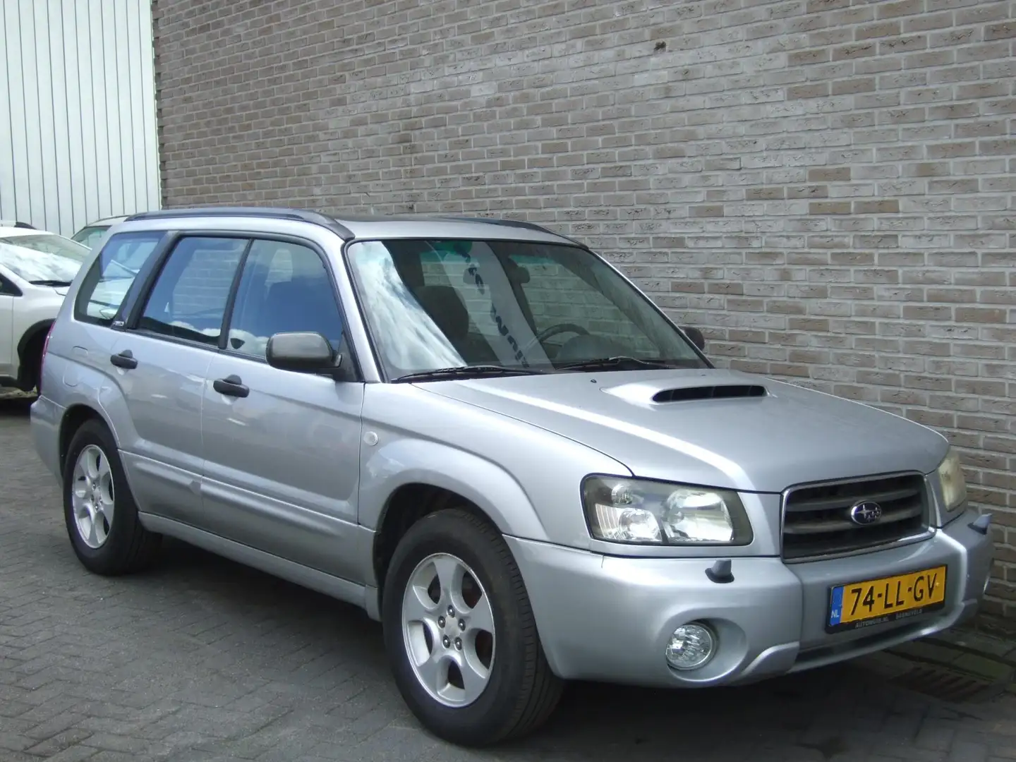 Subaru Forester 2.0 AWD XT - Schuifdak - Trekhaak - Gris - 1