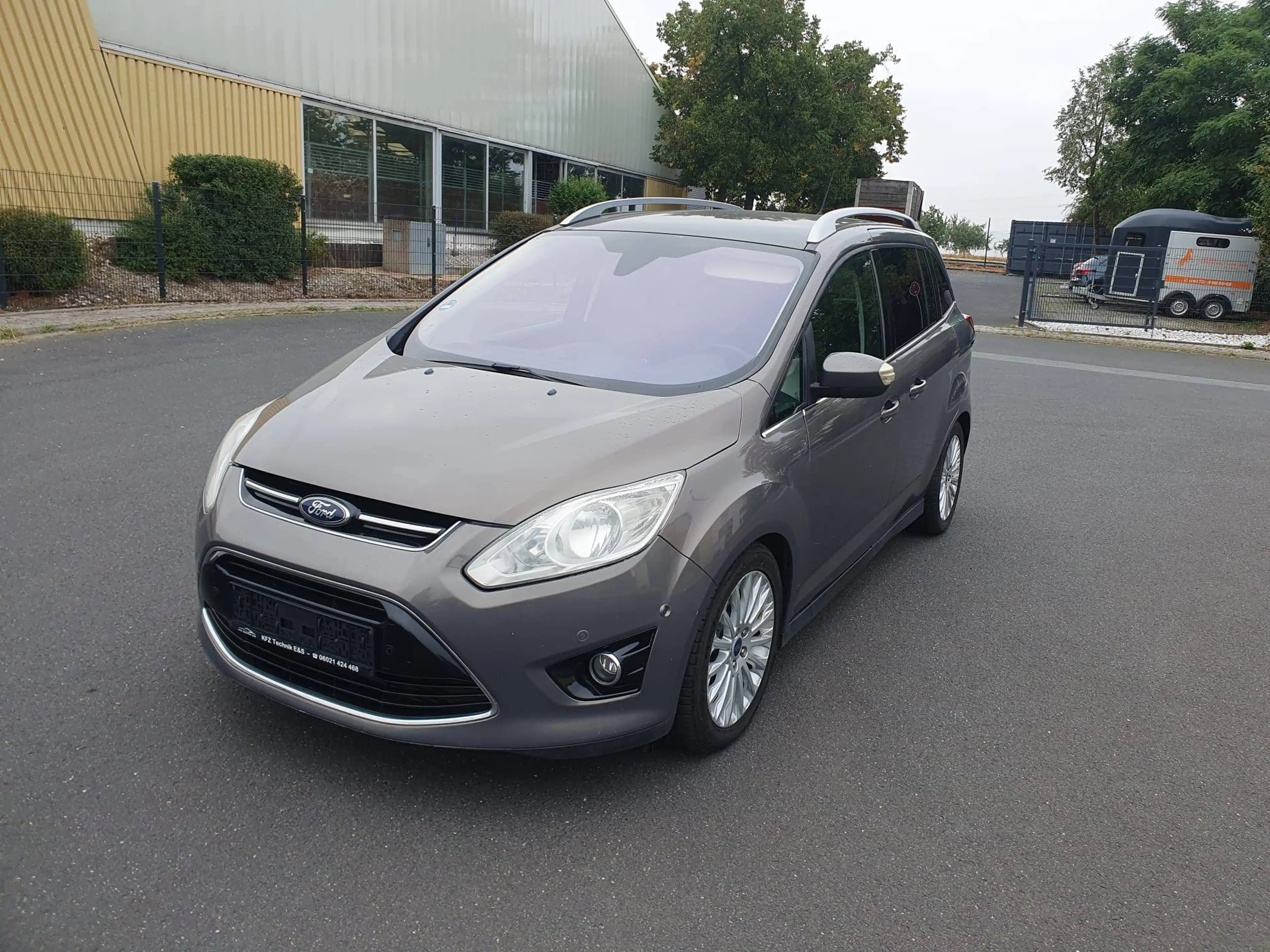 Ford Grand C-Max Titanium