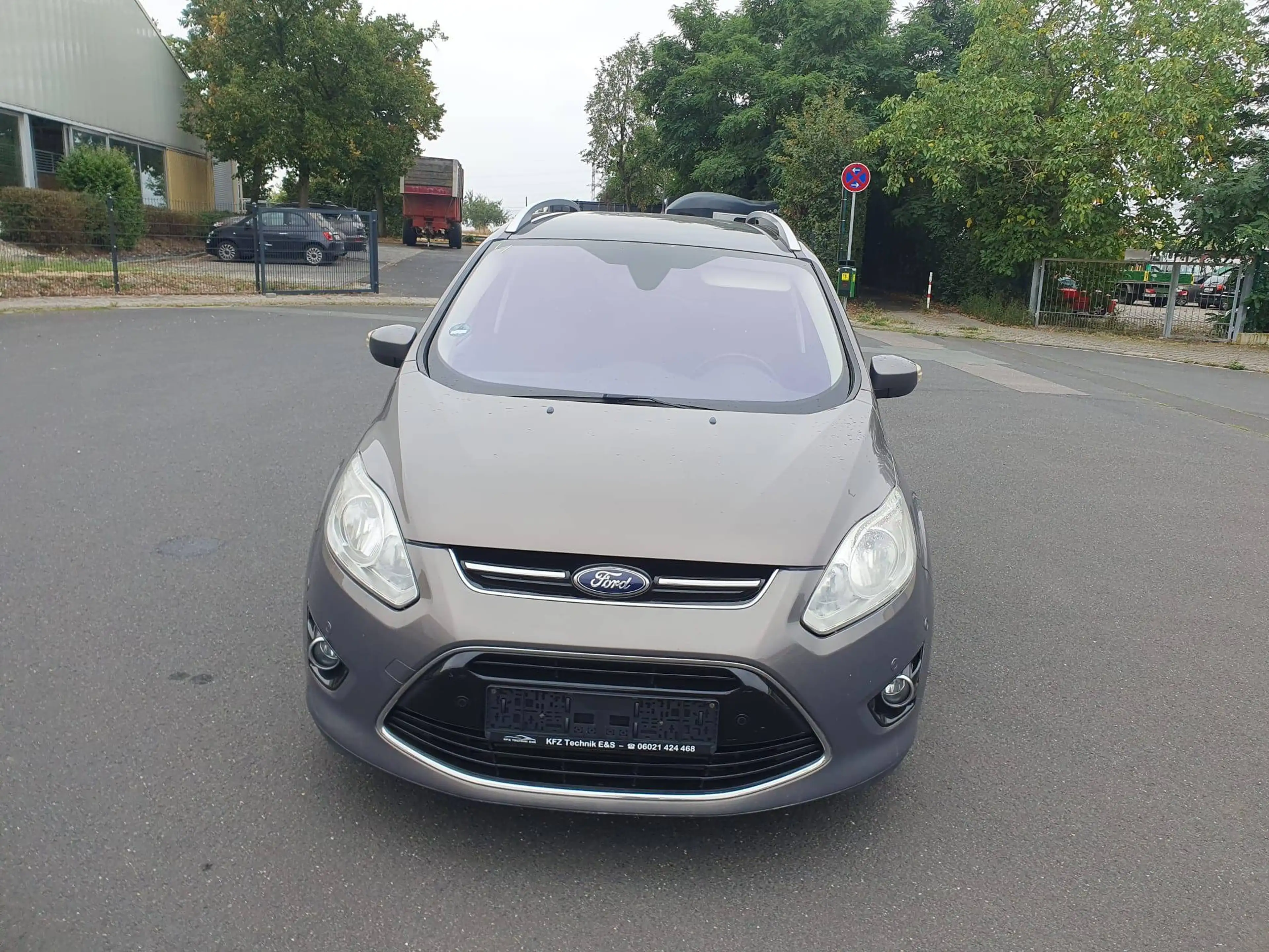 Ford Grand C-Max Titanium — photo 2