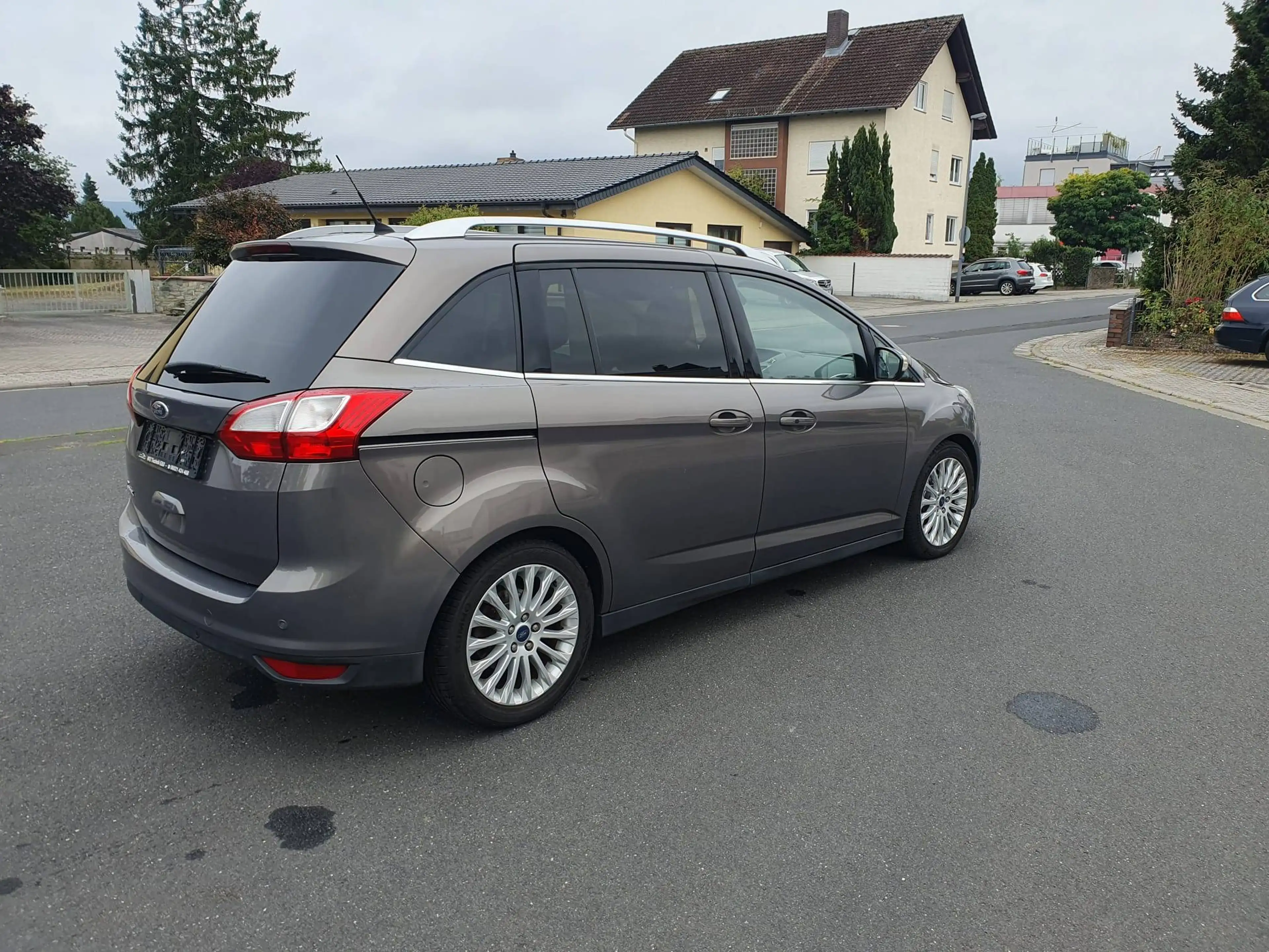 Ford Grand C-Max Titanium — photo 5
