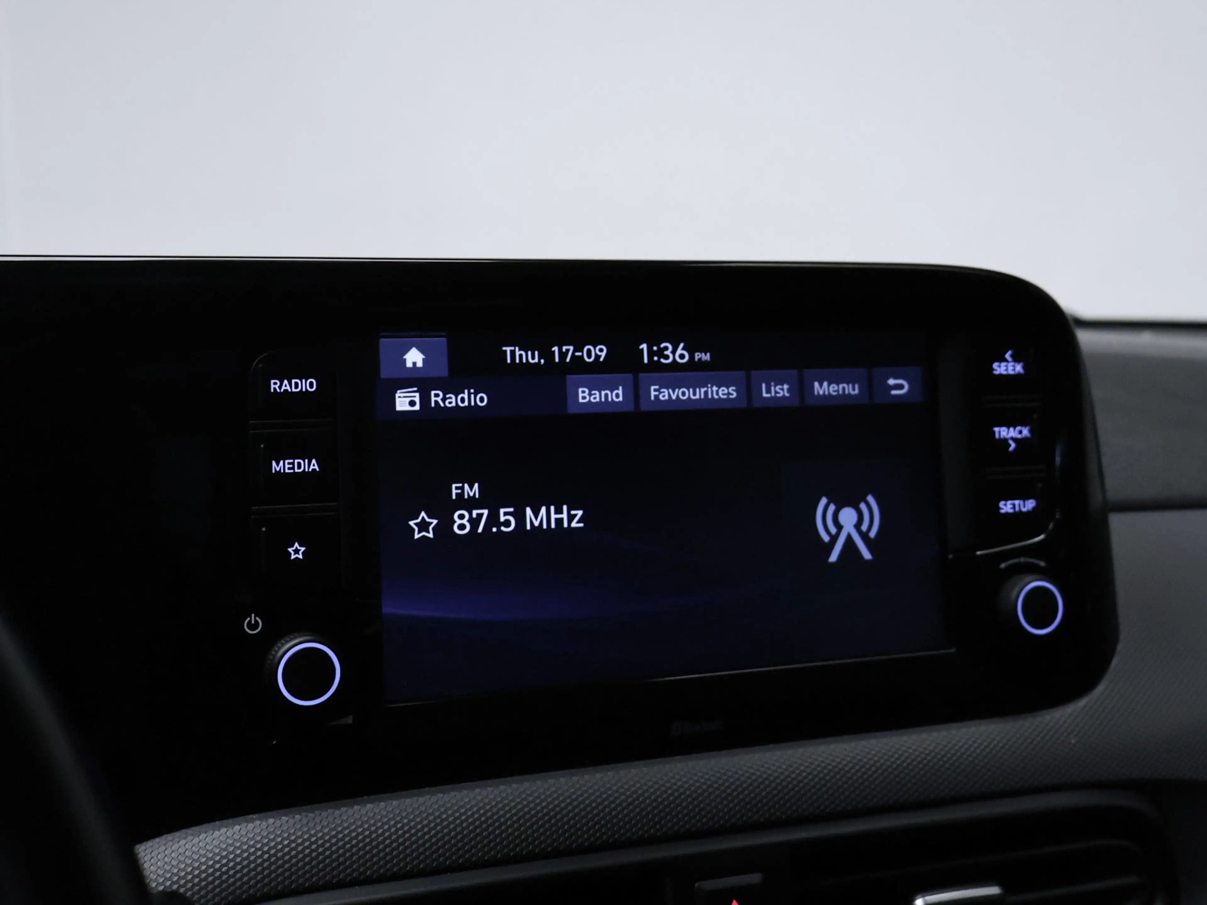 Hyundai i10 1.0 Comfort Sport (APPLE CARPLAY,NAVI,CLIMATE,CRUI — photo 14