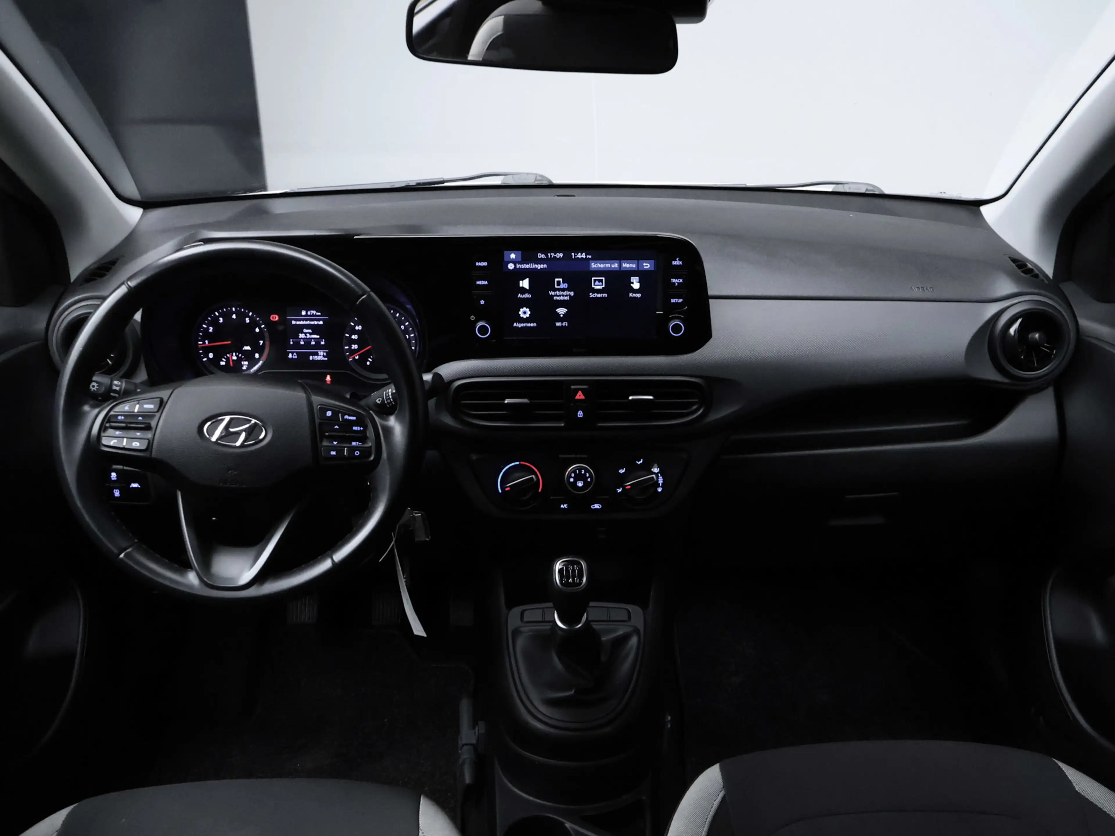 Hyundai i10 1.0 Comfort Sport (APPLE CARPLAY,NAVI,CLIMATE,CRUI — photo 7