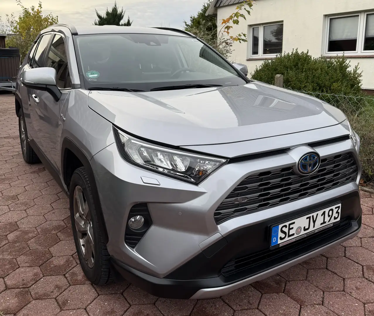 Toyota RAV 4 Hybrid 4x2 Team Deutschland Grau - 1