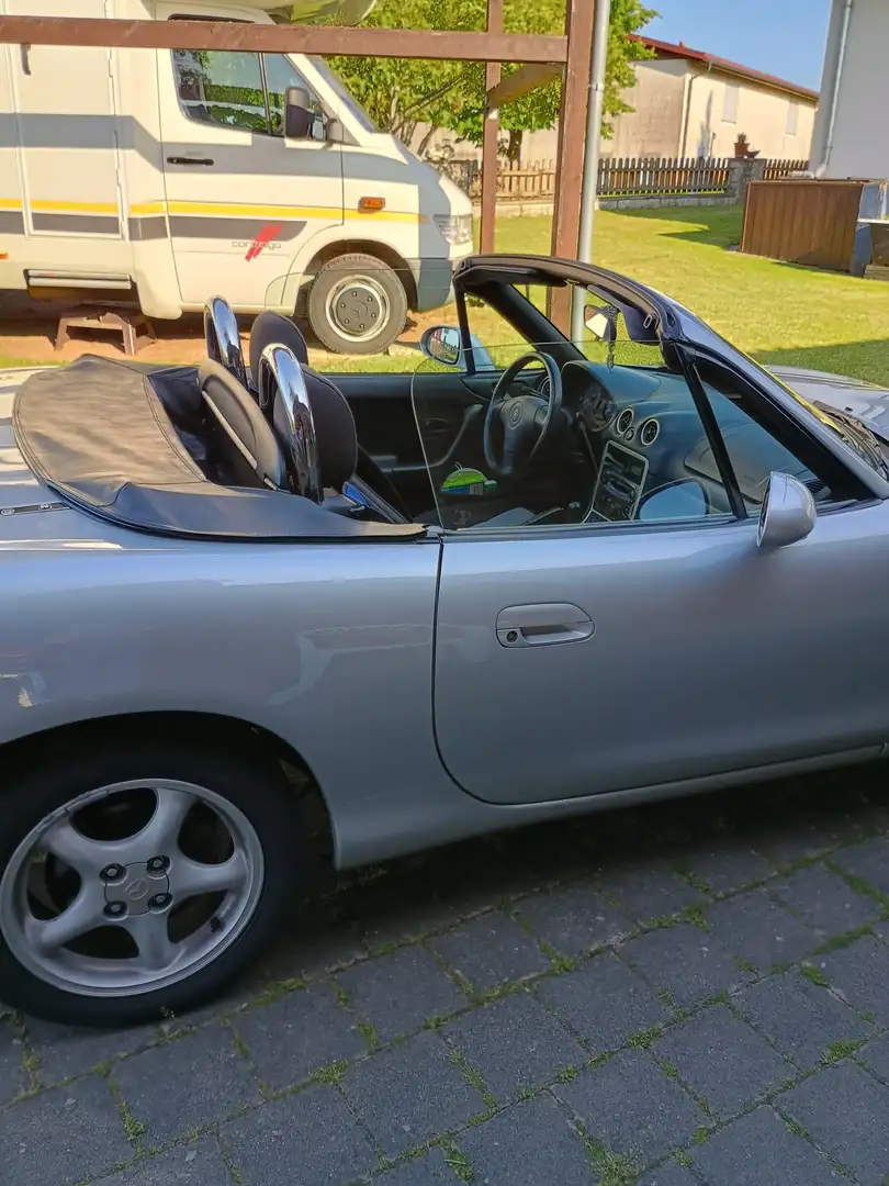 Mazda MX-5 MX-5 1.6i 16V Срібний - 2