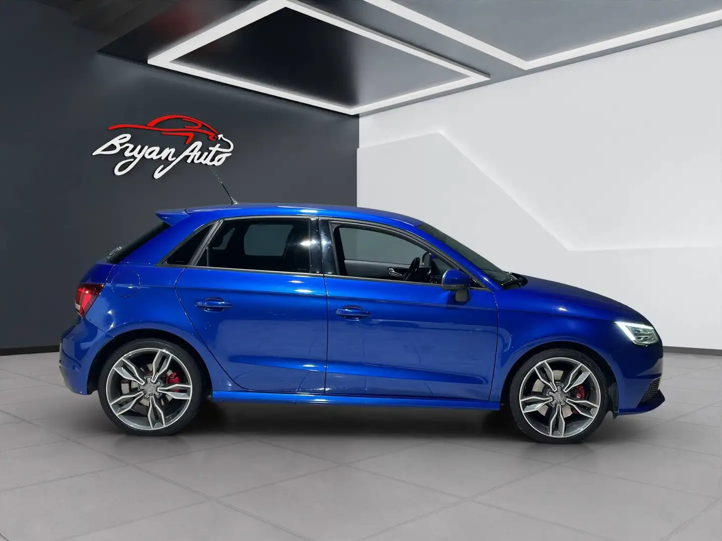 Audi S1 Sportback 2.0 tfsi quattro - 1