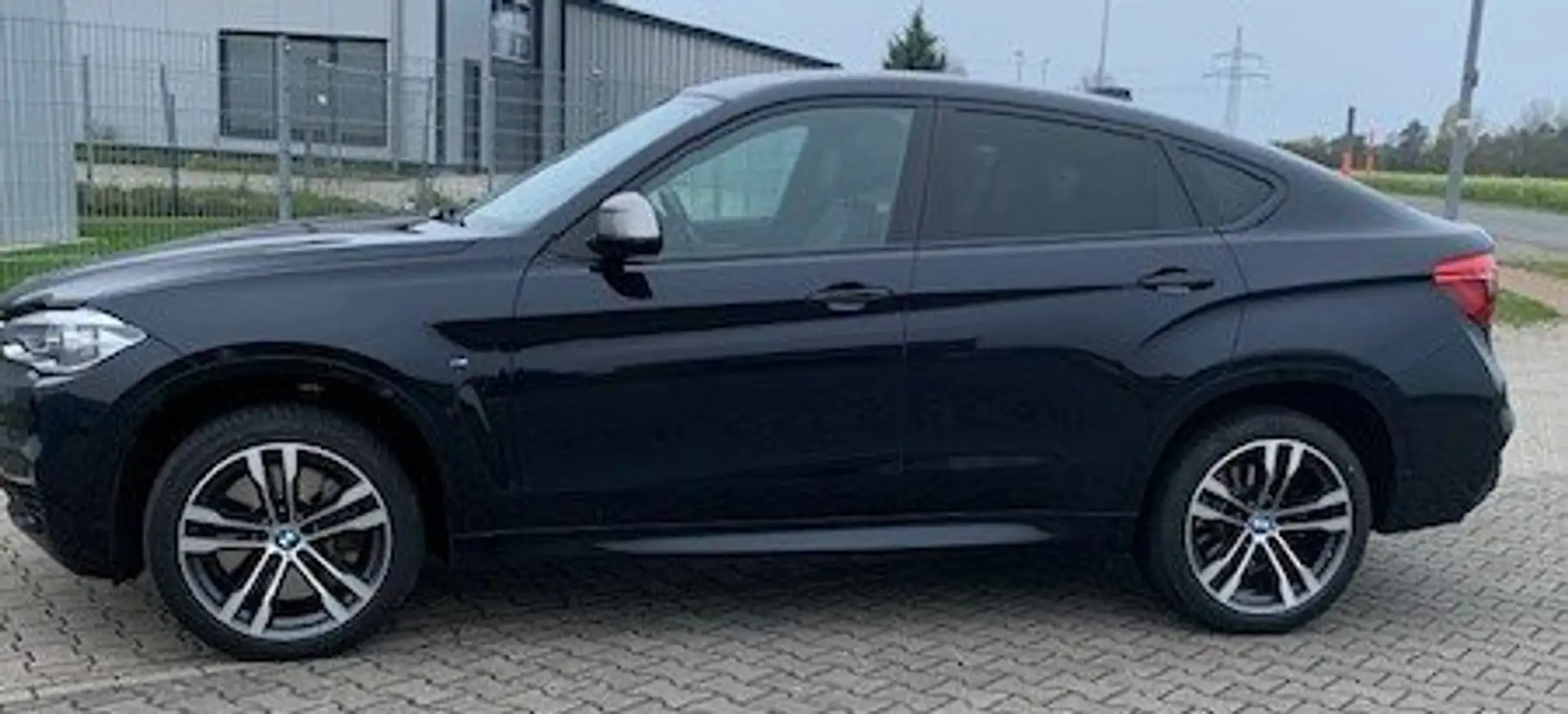 BMW X6 M X6+M50d Černá - 2