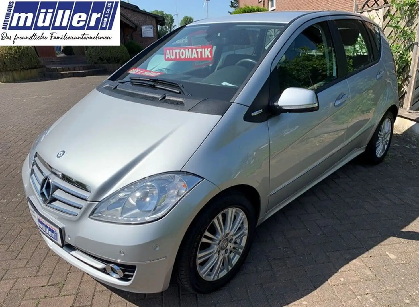 Mercedes-Benz A 180 Elegance Autom. Parktronic 1.Hand Silber - 1