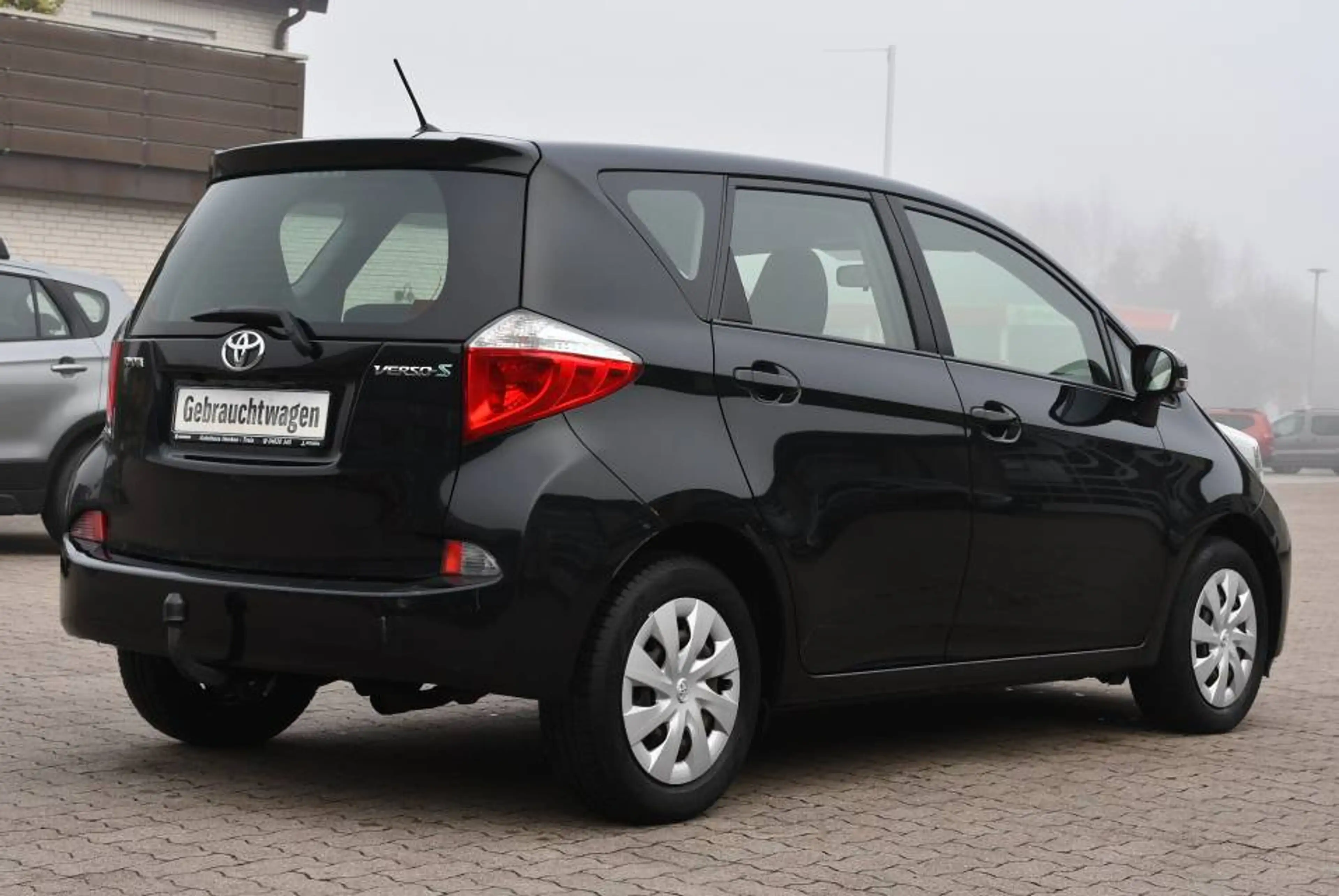 Toyota Verso-S — photo 3