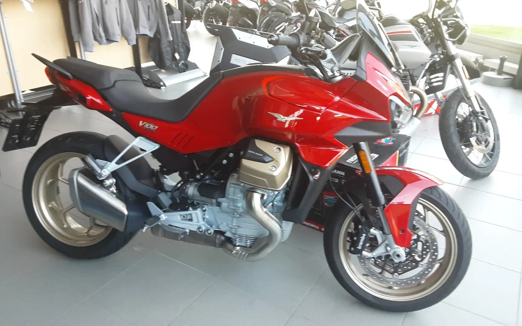 Moto Guzzi V 100 Mandello Czerwony - 1