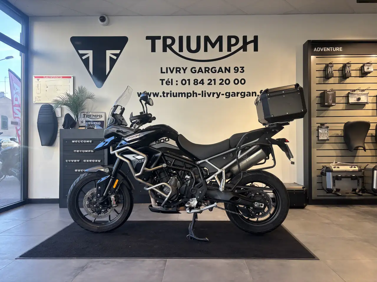 Triumph Tiger 900