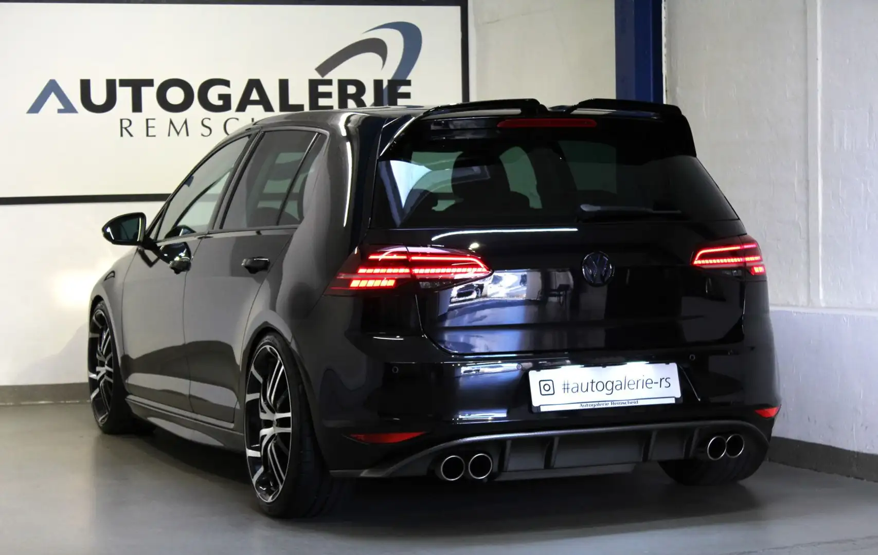 Volkswagen Golf VII 1.4 TSI Highl.*OETTINGER*FRIEDRICH.AGA* Schwarz - 1