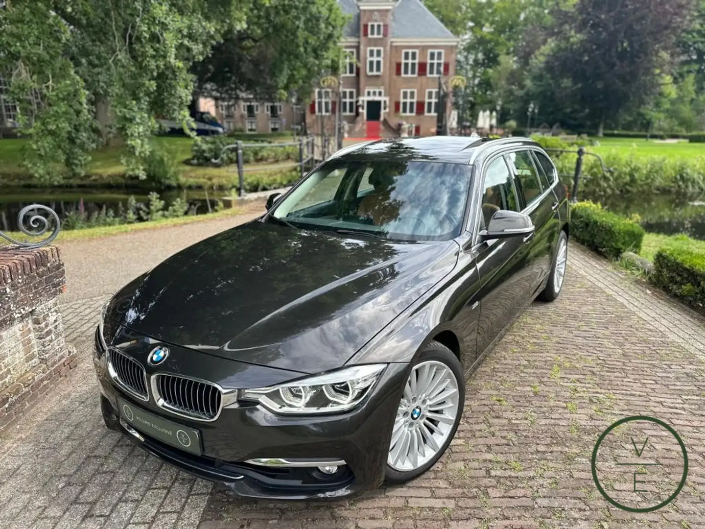 BMW 330 3 Serie Touring 330i High Executive | Luxury | Pan Marrón - 1