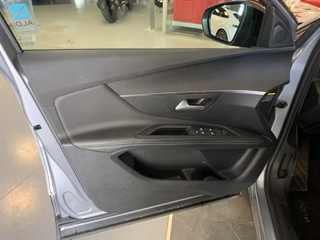 Peugeot 3008 Hybrid 225 e-EAT8 Allure Pack 9