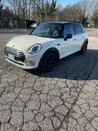 Mini 1.5 Cooper D Business XL 5p auto