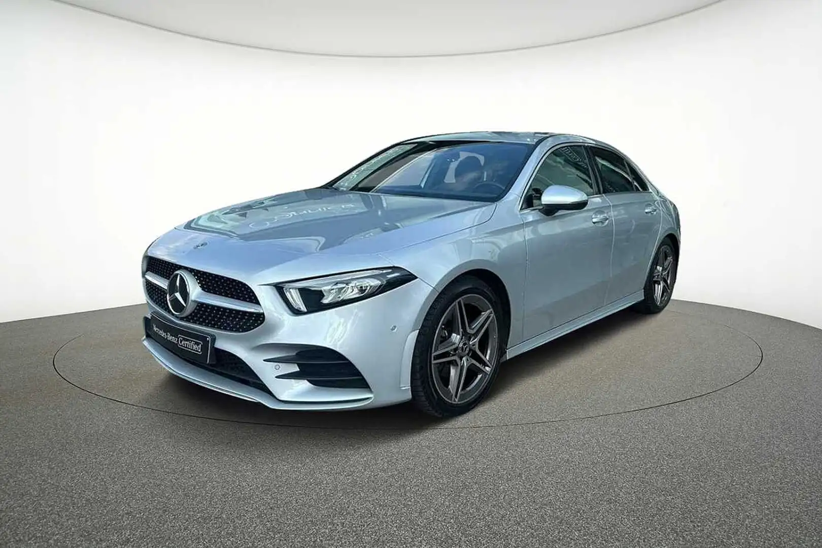Mercedes-Benz A 180 d Limousine Argent - 1