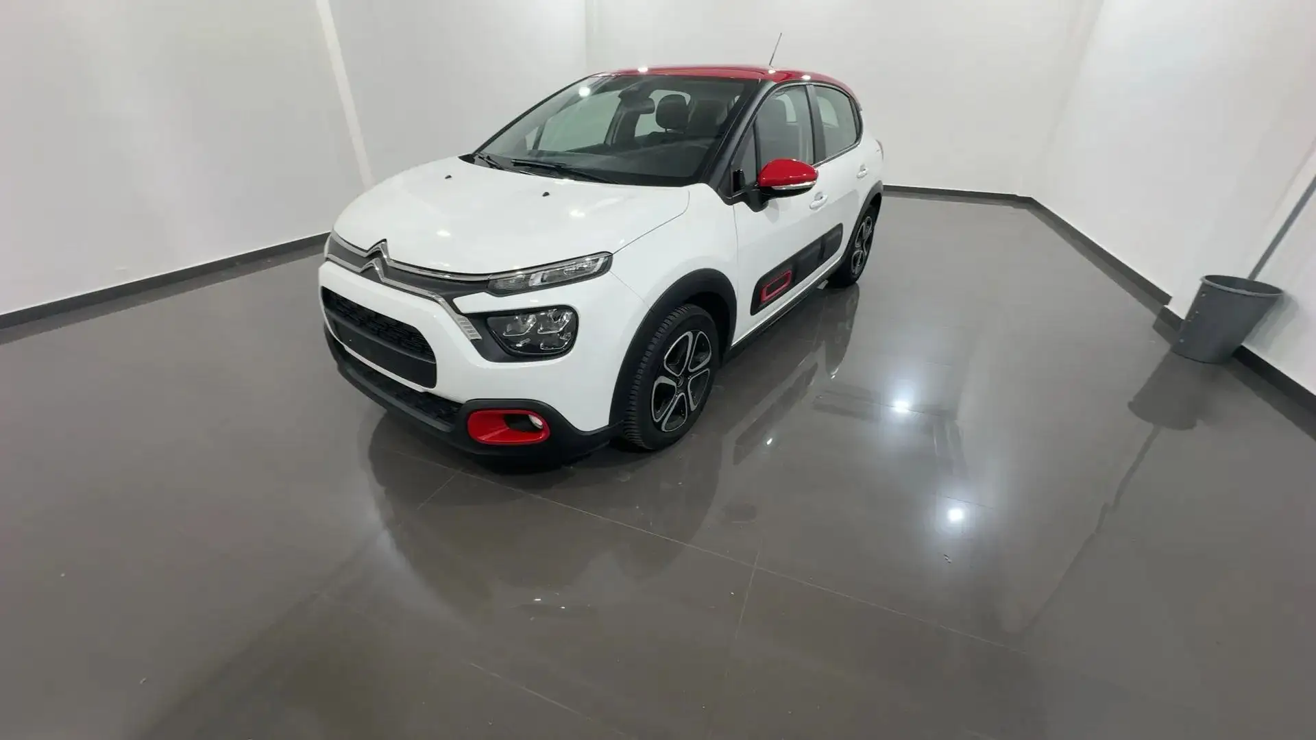 Citroen C3 C3 1.2 puretech Feel Pack s&s 83cv Blanc - 1
