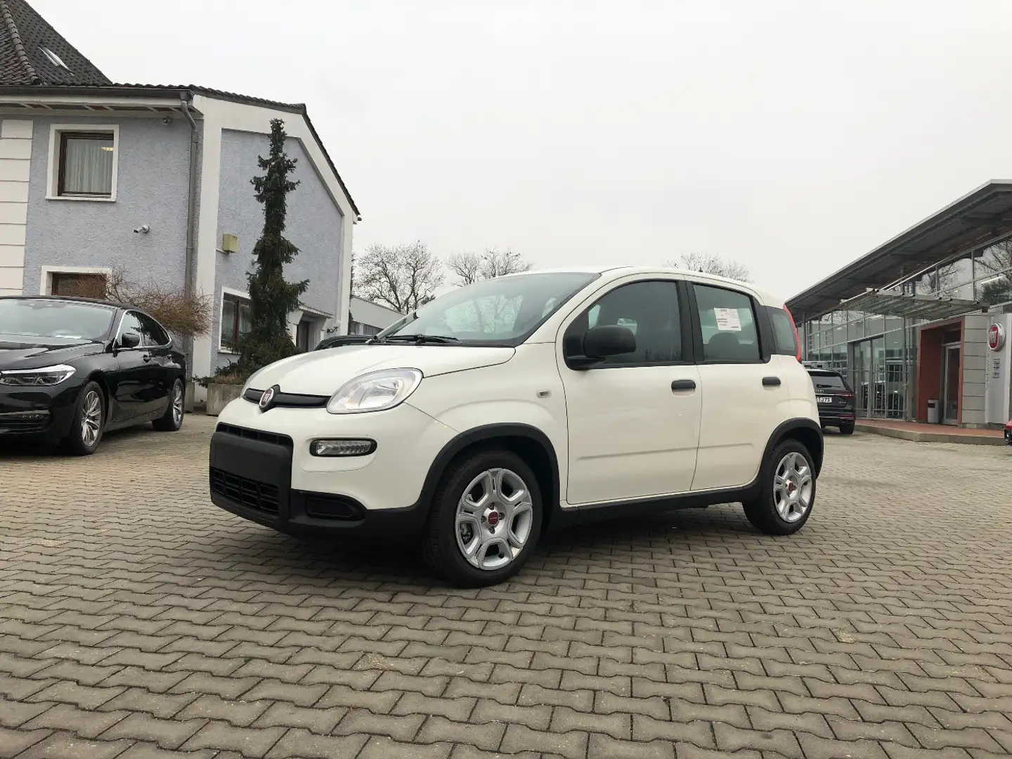 Fiat New Panda 1.0 Hybrid *5 Sitzer Klima Komfort* Bílá - 1