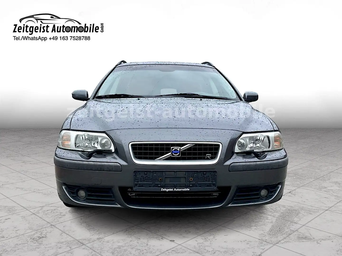 Volvo V70 R AWD*TÜV & SERVICE NEU* Grau - 2