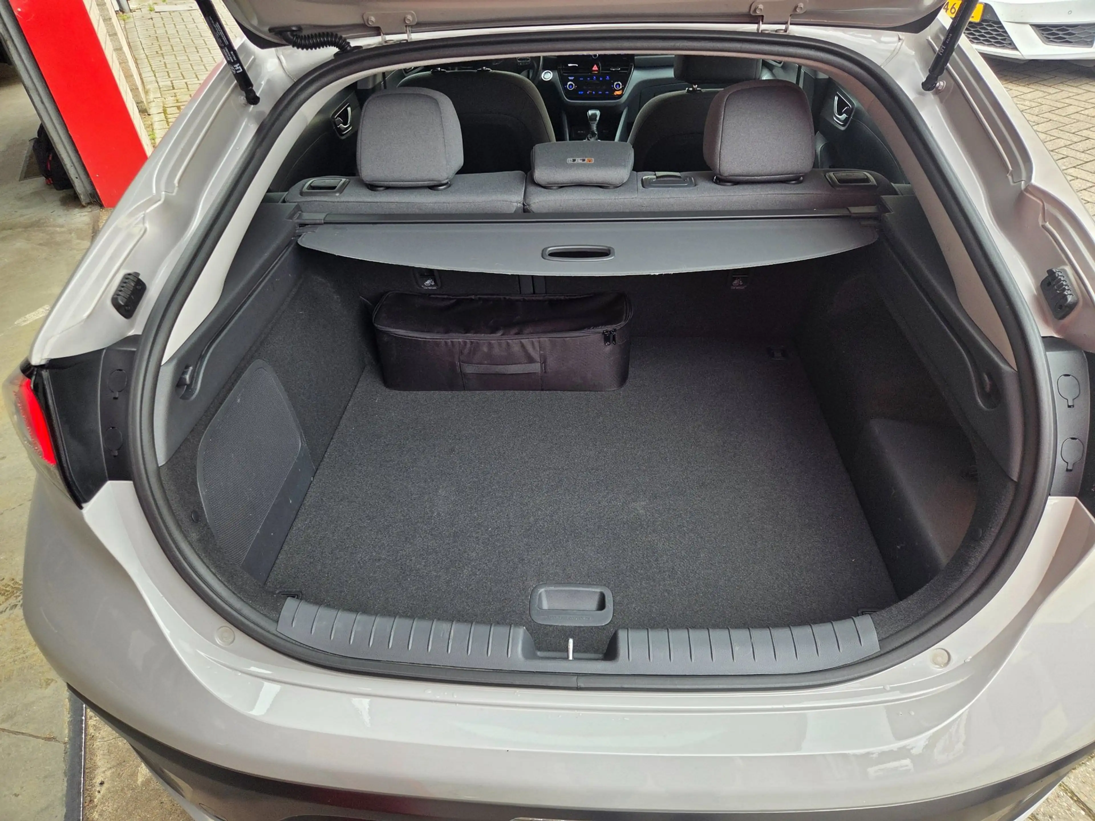 Hyundai IONIQ 1.6 GDi PHEV Comfort Parkeersensoren achter/ Stoel — photo 8