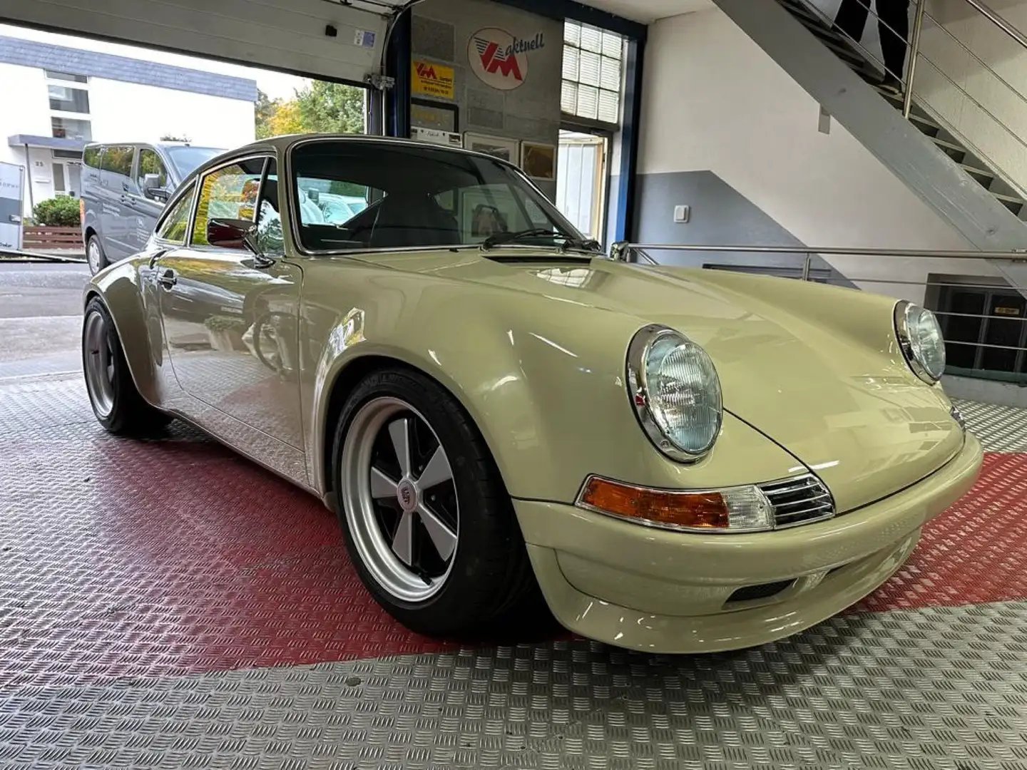 Porsche 911 964 SINGER Look 3.8 wls unieke TOP AUTO Bej - 1