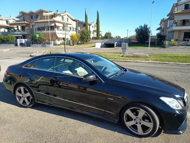 Mercedes-Benz E 220 Classe E - C207 Coupe Coupe cdi be Avantgarde