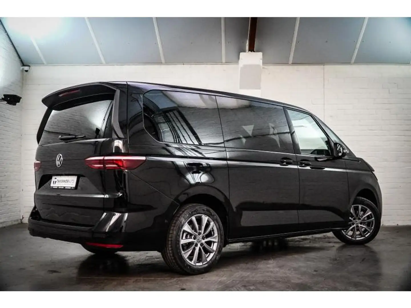 Volkswagen T7 Multivan Life Lange versie Zwart - 2