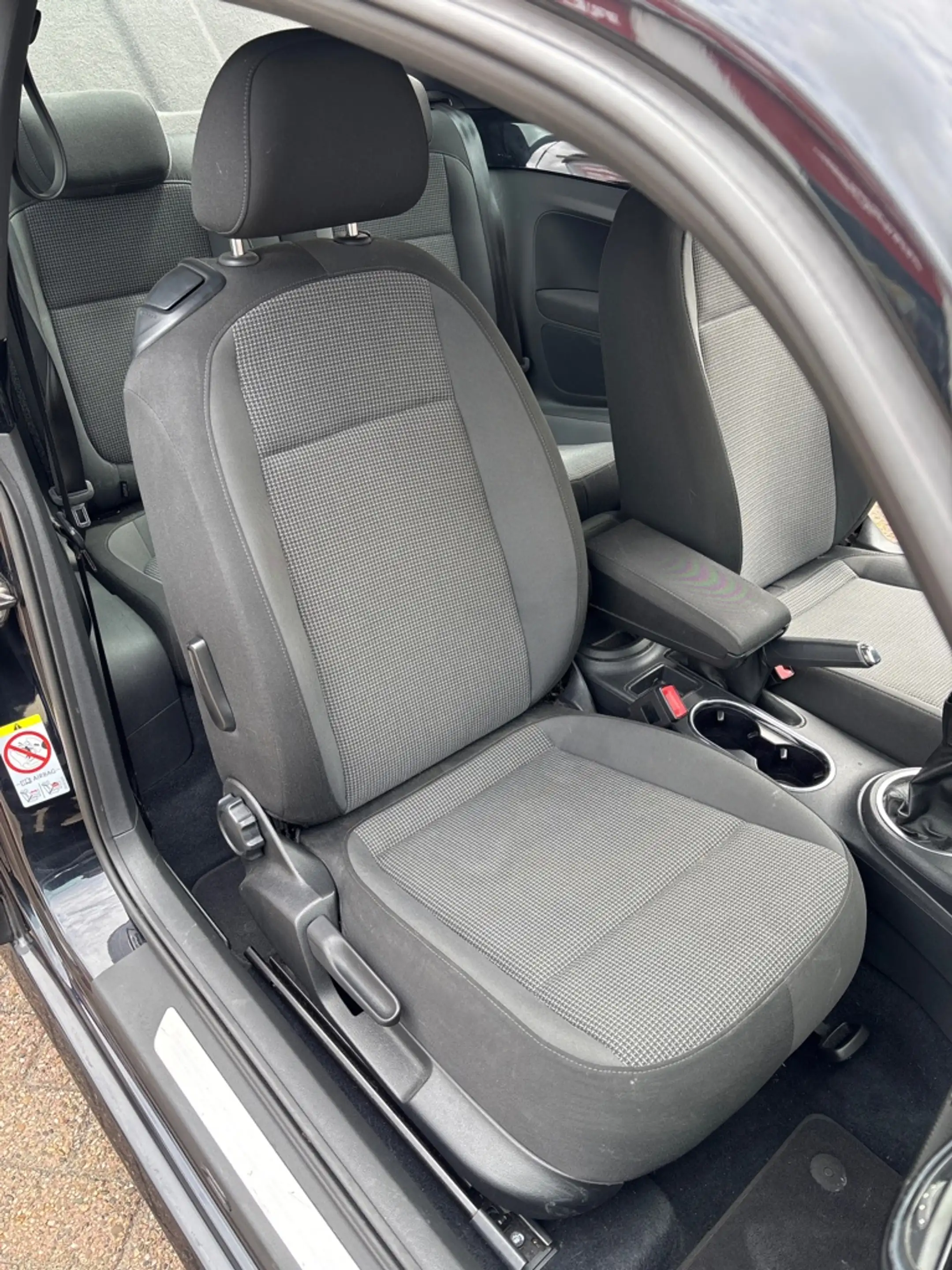 Volkswagen Beetle 1.2 TSI Design — photo 8