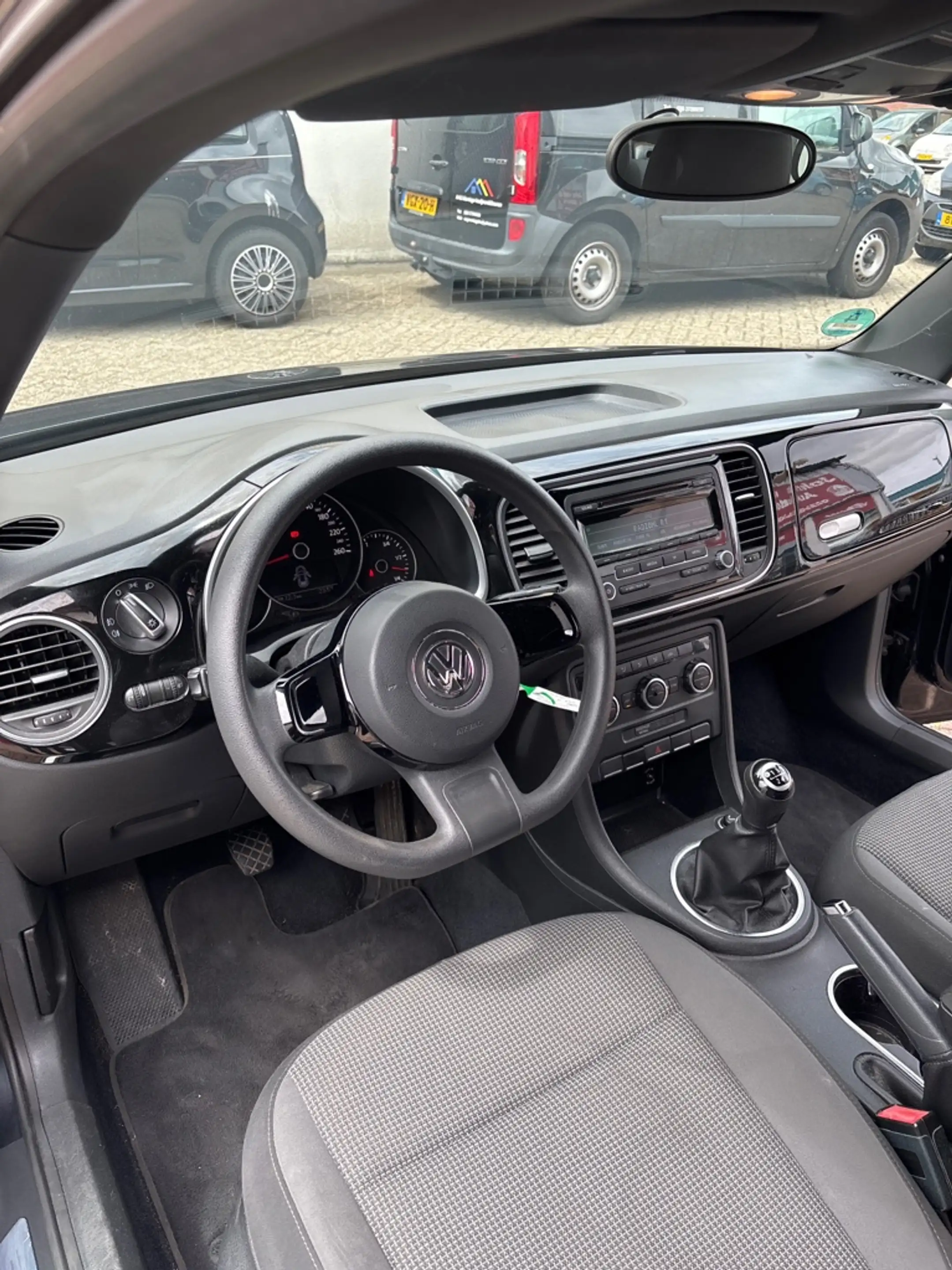 Volkswagen Beetle 1.2 TSI Design — photo 6