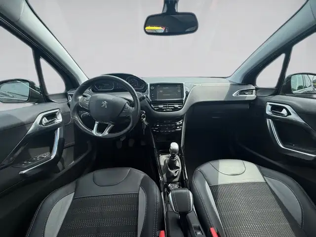 Peugeot 2008 view 12