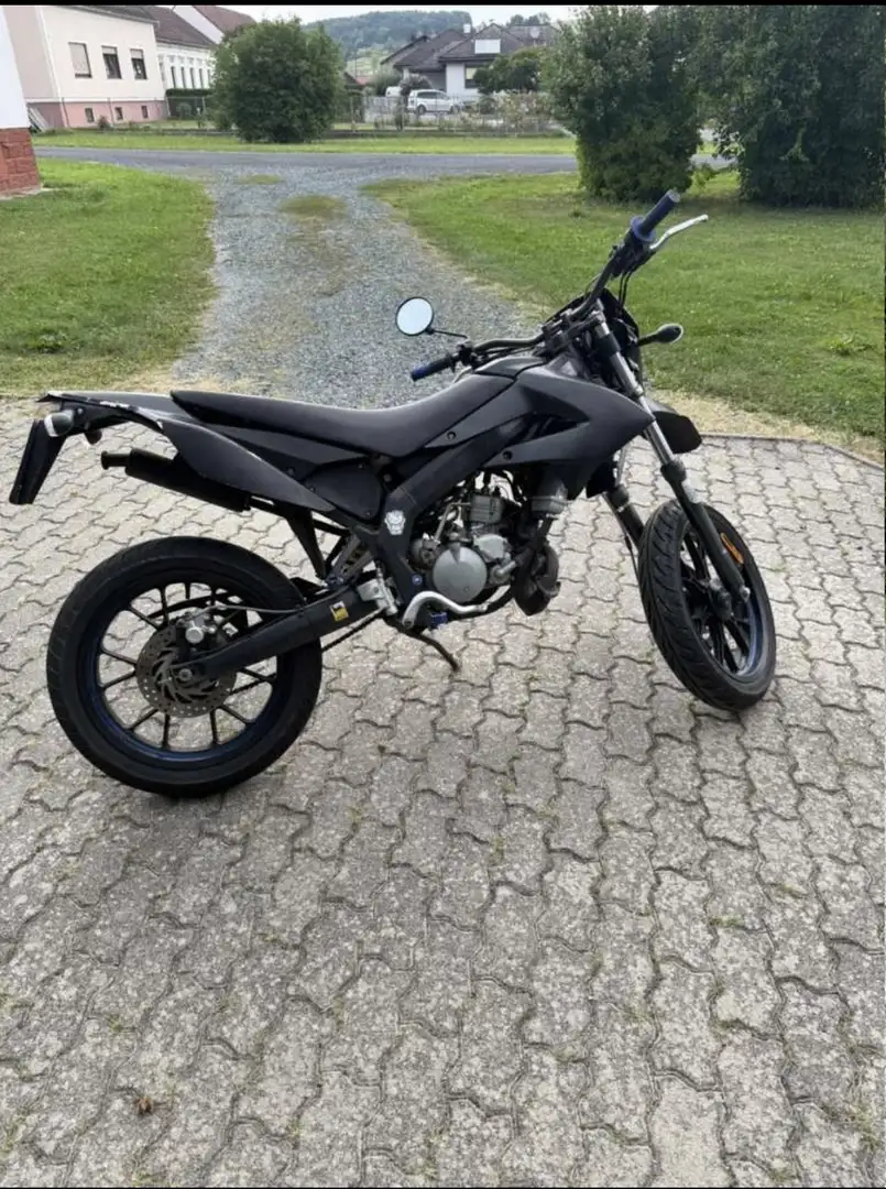 Derbi Senda X-Treme Fekete - 2