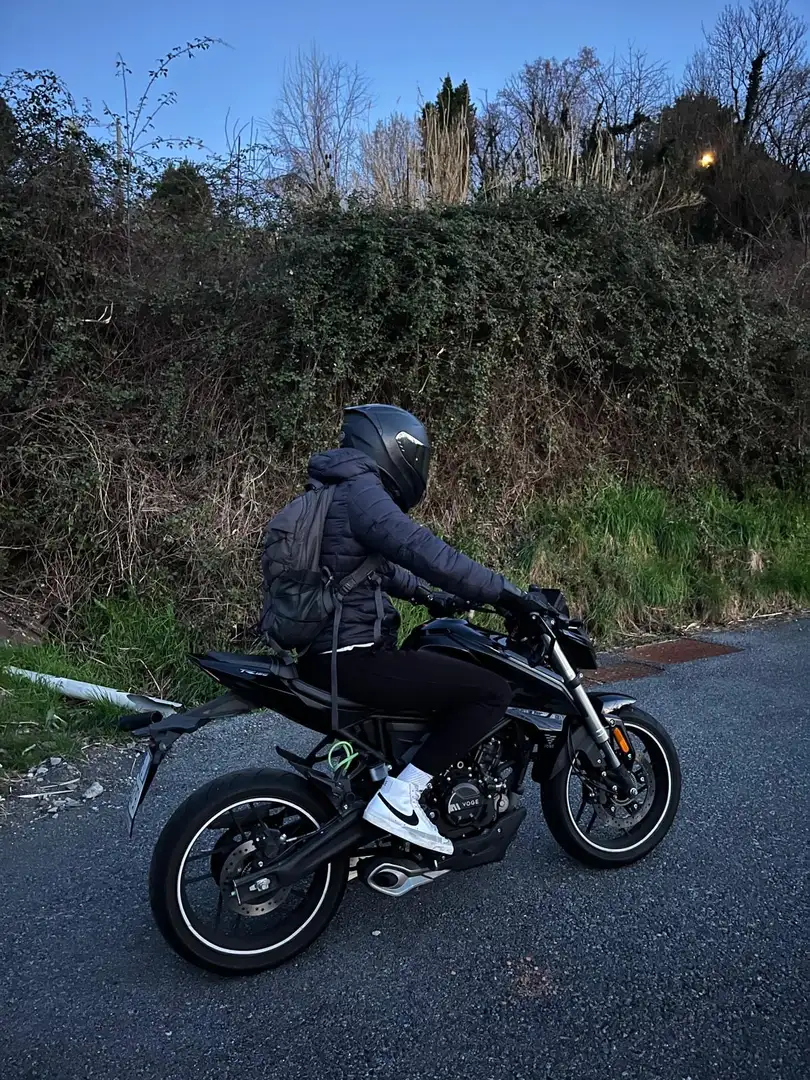 Voge R125 Nero - 1