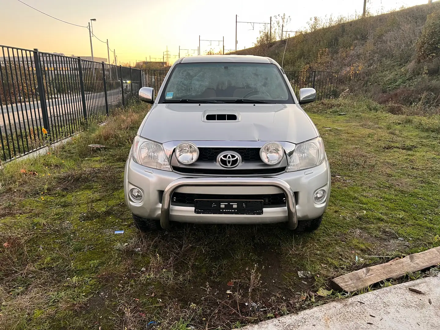 Toyota Hilux 3.0 D-4D 4WD SRX Beige - 1