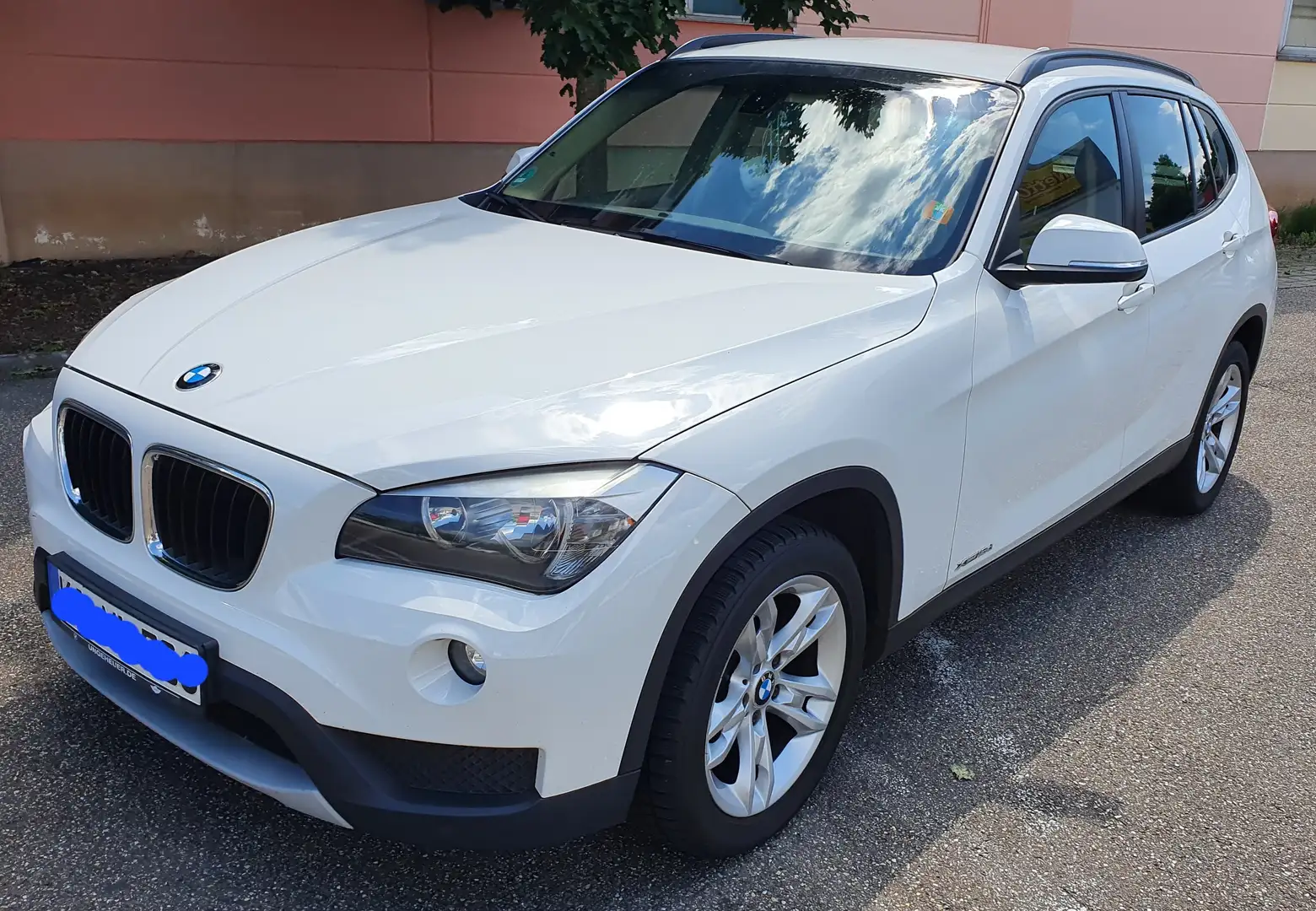BMW X1 X1 Diesel xDrive18d Aut. Weiß - 2