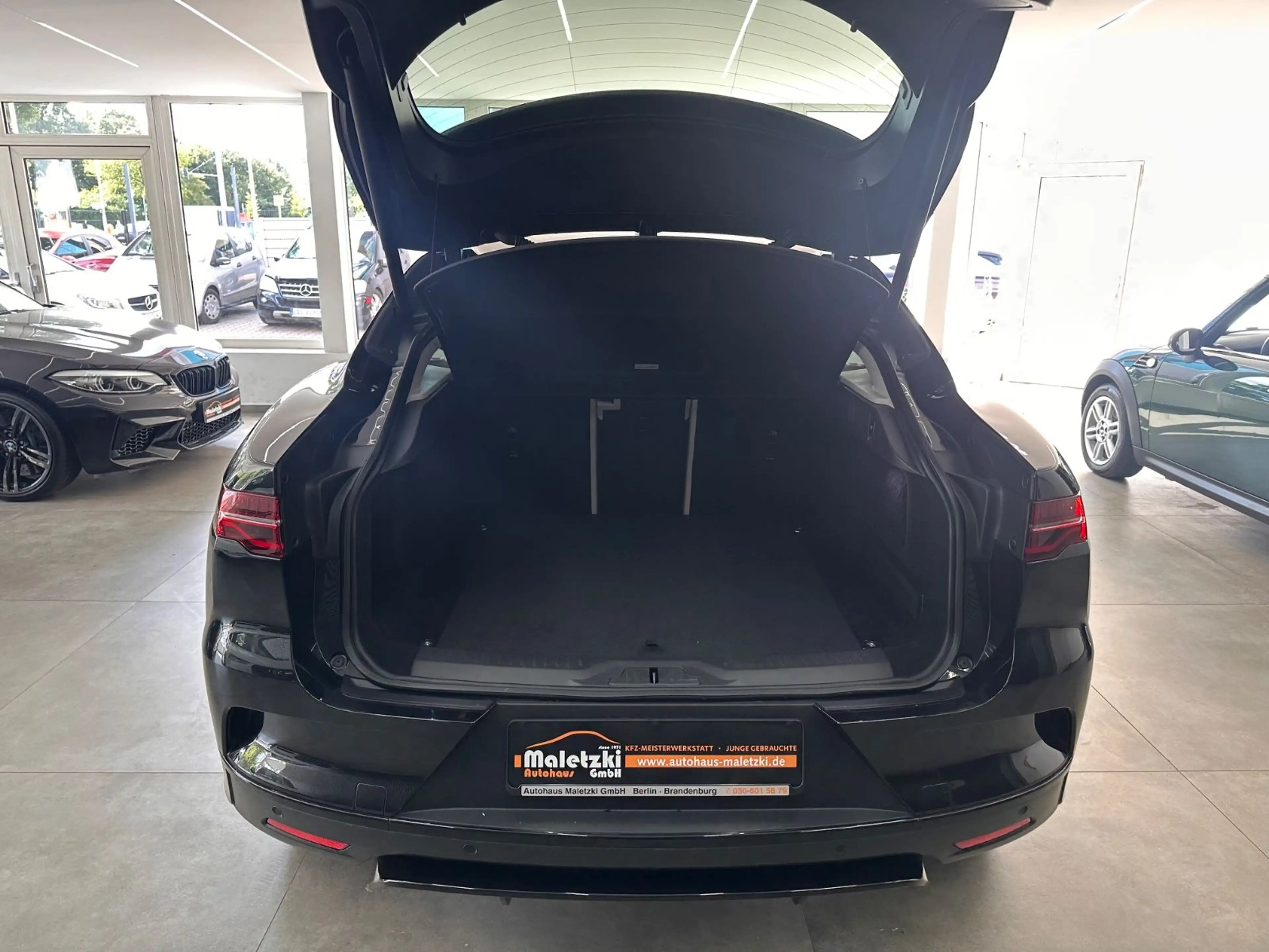 Jaguar I-Pace I-PACE S EV400 AWD*LED*360°Kamera*Keyless*Leder* — photo 13