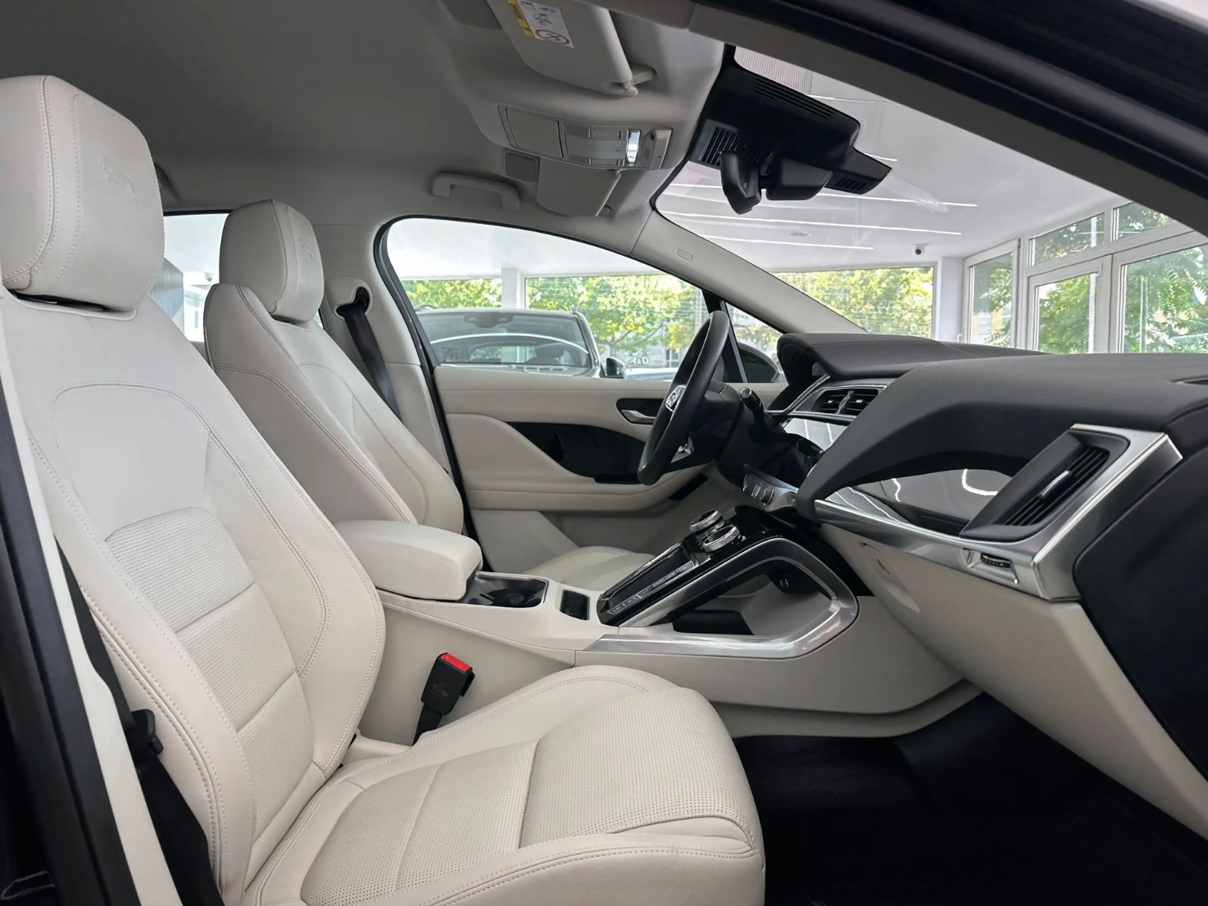 Jaguar I-Pace I-PACE S EV400 AWD*LED*360°Kamera*Keyless*Leder* — photo 8