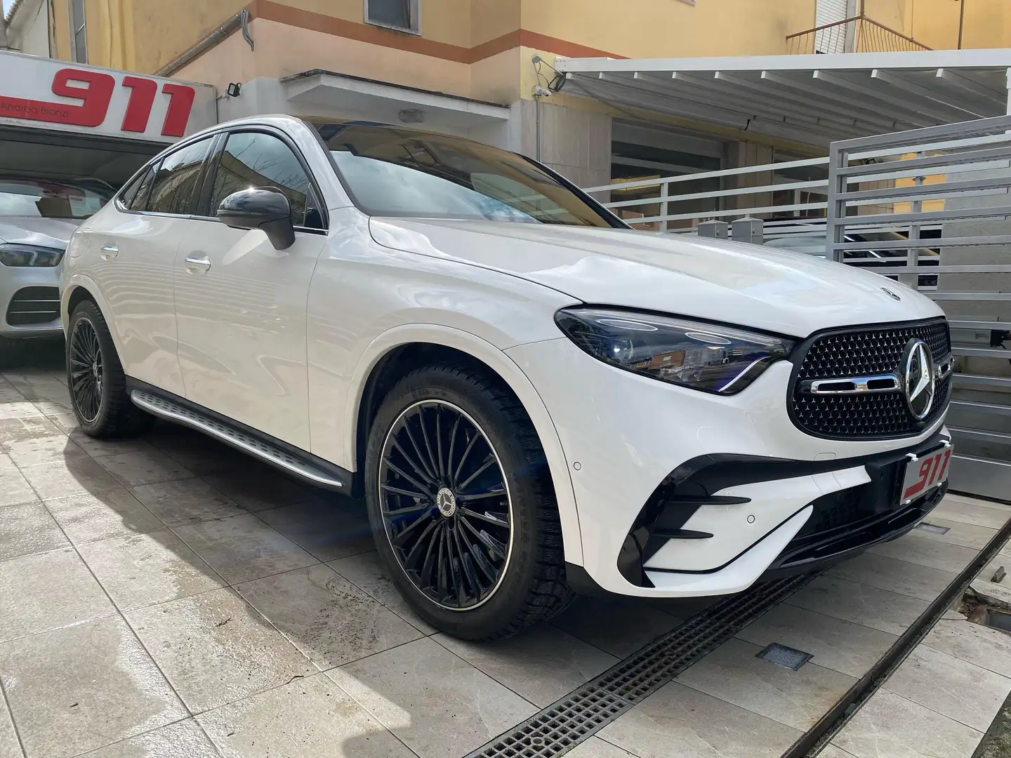Mercedes-Benz GLC 300 d Coupe Subentro Leasing ZERO ACCONTO AMG Line Blanc - 1