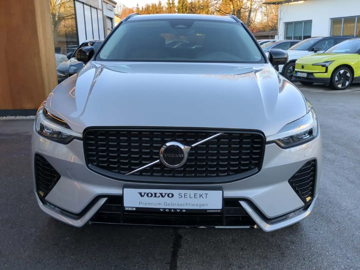 Volvo XC60 Plus Dark AWD Digitales Cockpit Memory Sitze Sound Argent - 2