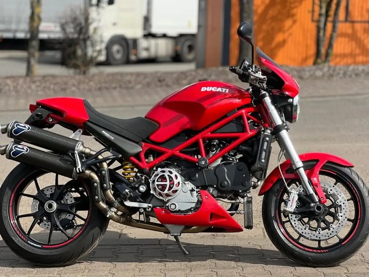 Ducati Monster 1000