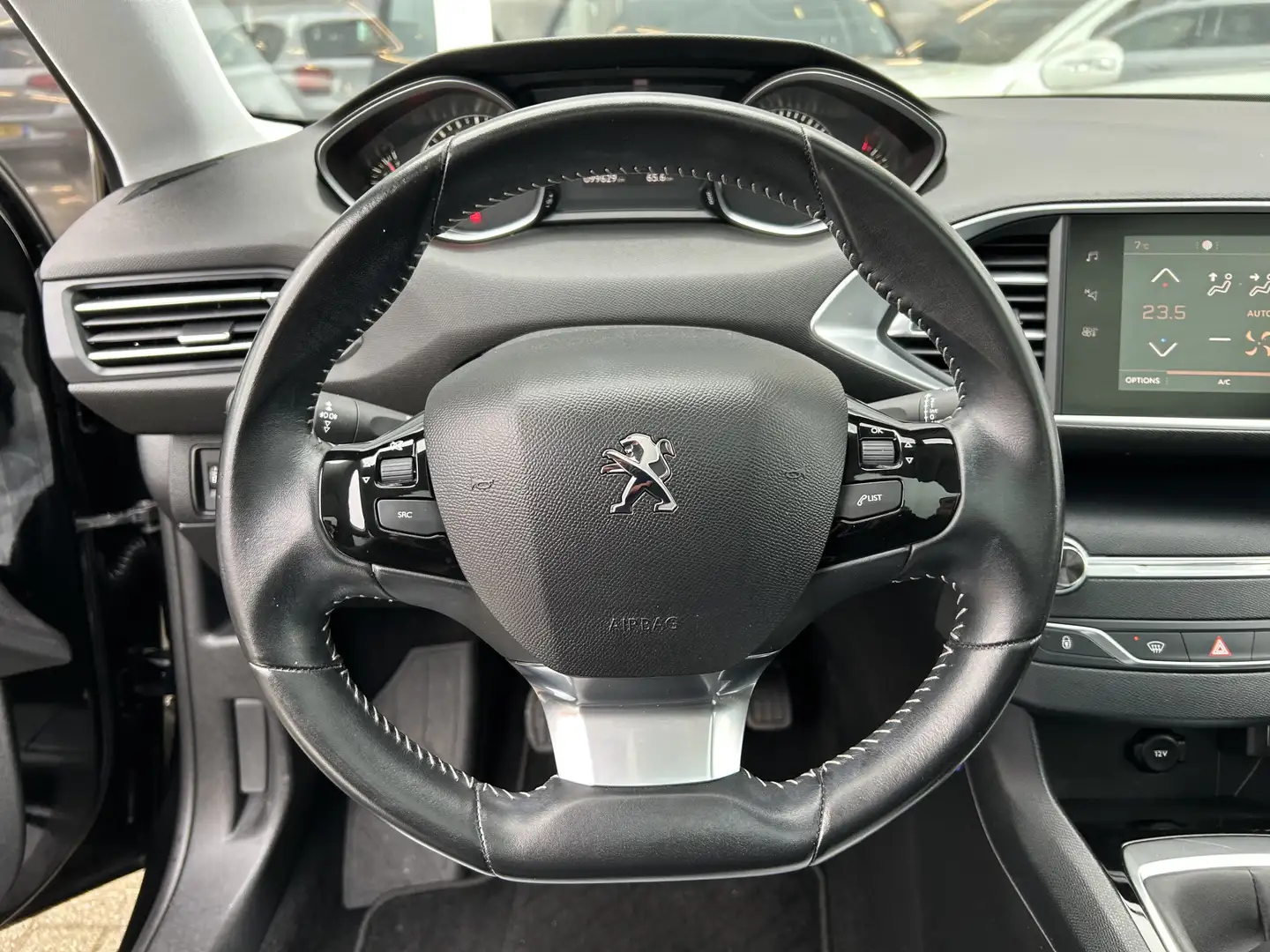 Peugeot 308 SW 1.2 PureTech Blue Lease Executive 50% deal 5.72 Fekete - 2