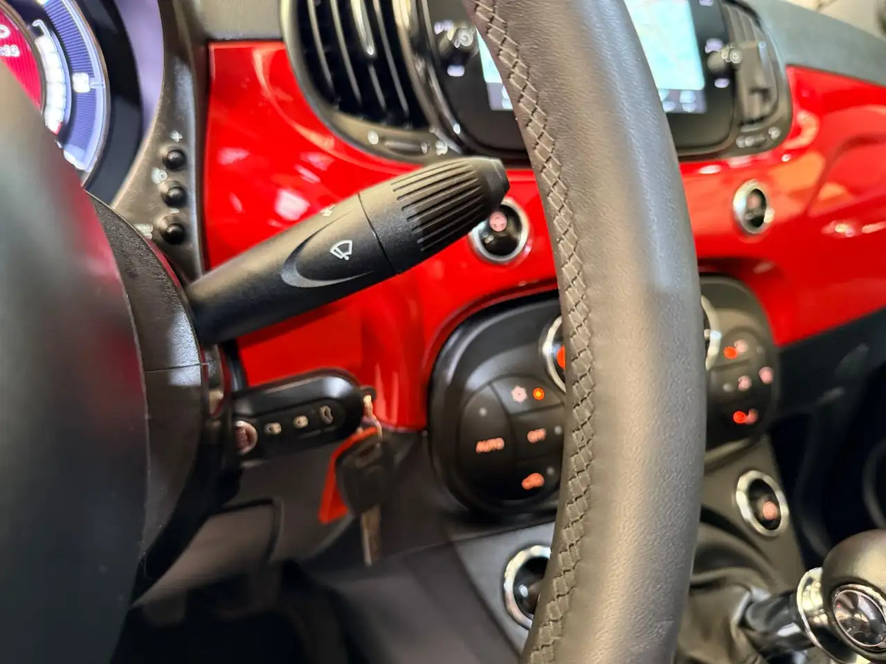 Fiat 500C 1.0i Hybride/Essence Édition Red GPS Airco CarPlay J.A, миниатюра 19
