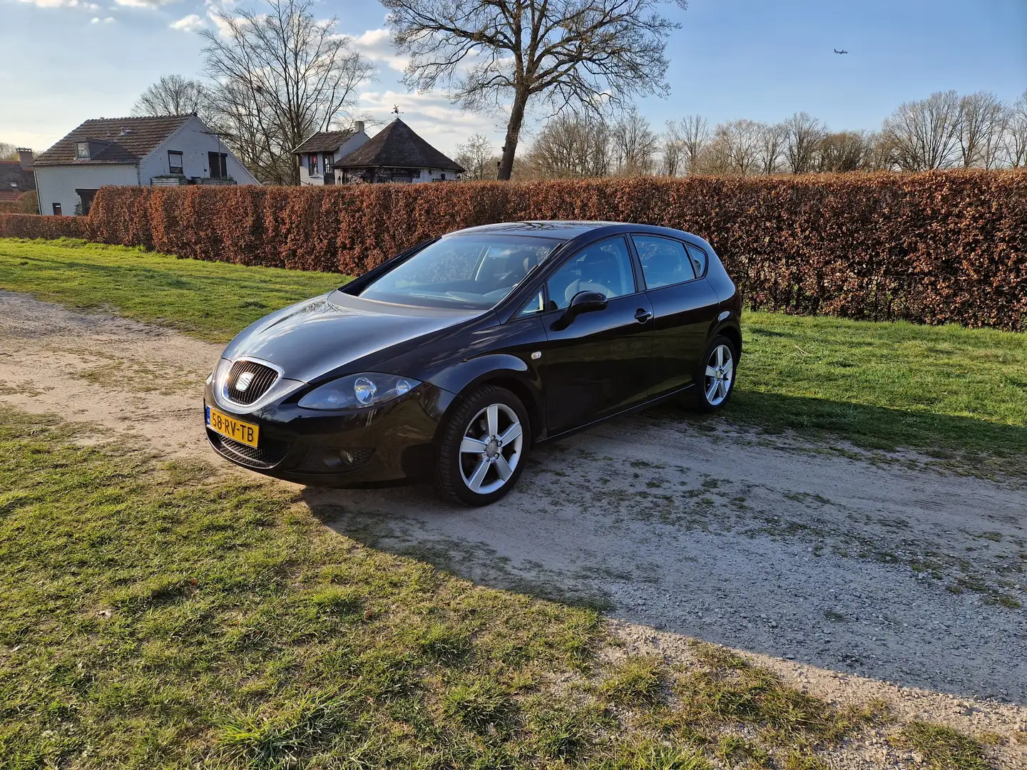 SEAT Leon Leon+2.0+FSI+Stylance Černá - 1