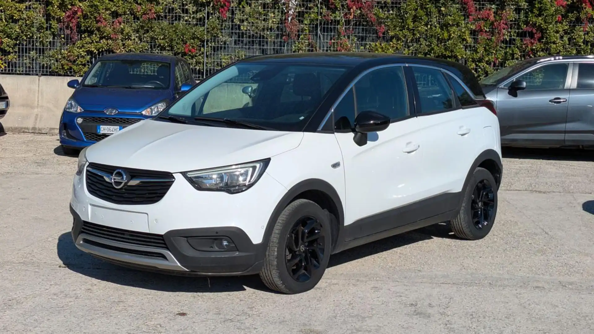 Opel Crossland GPL INNOVATION 1.2cc 130cv ANDROID/CARPLAY TELECAM Bianco - 2