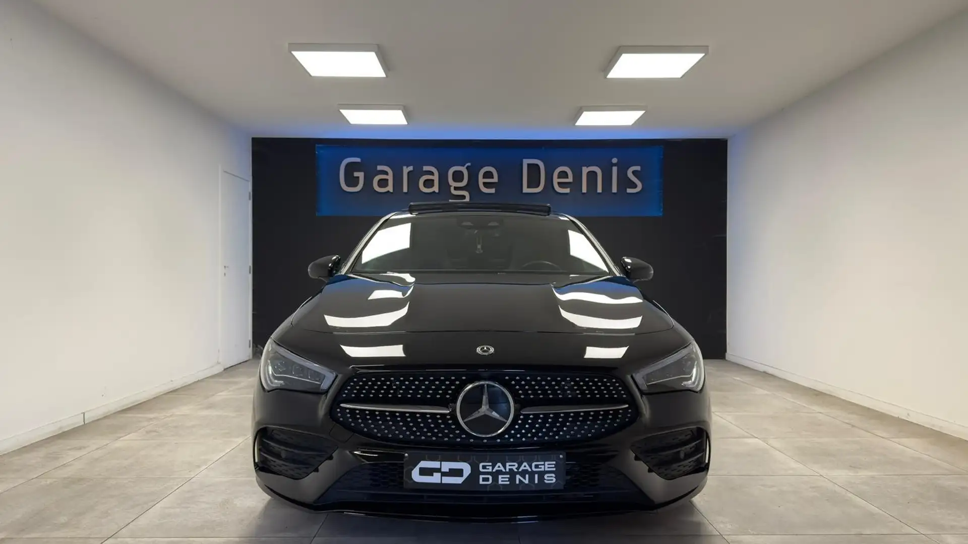 Mercedes-Benz CLA 200 d AMG Line*TOIT-PANO*LED*GPS+CAMERA*GARANTIE* Zwart - 2