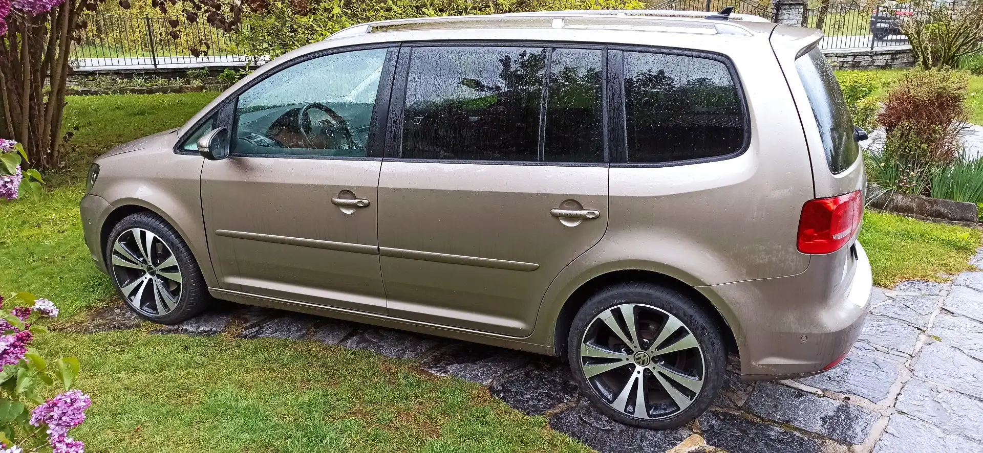 Volkswagen Touran 1.6 TDI BM Confortline Life 5 posti Bronze - 1