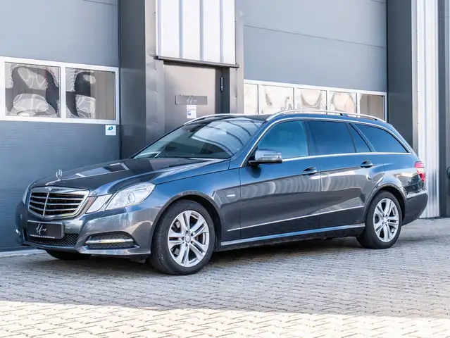 Mercedes-Benz E 220 E 220 CDI T-Modell | Avantgarde