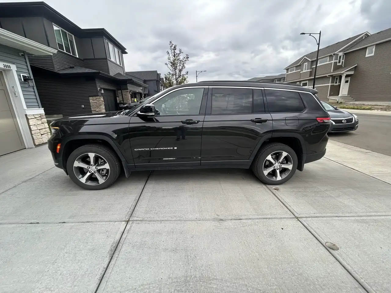 Jeep Grand Cherokee снимка Jeep Grand Cherokee