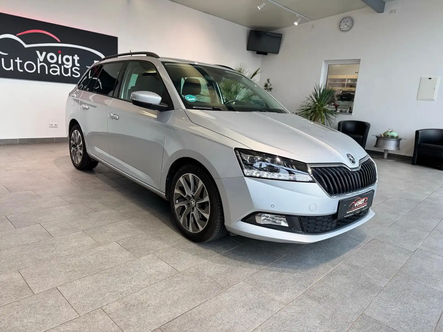 Skoda Fabia 1.0 TSI "BEST OF" LED Navi AHK Silber - 2