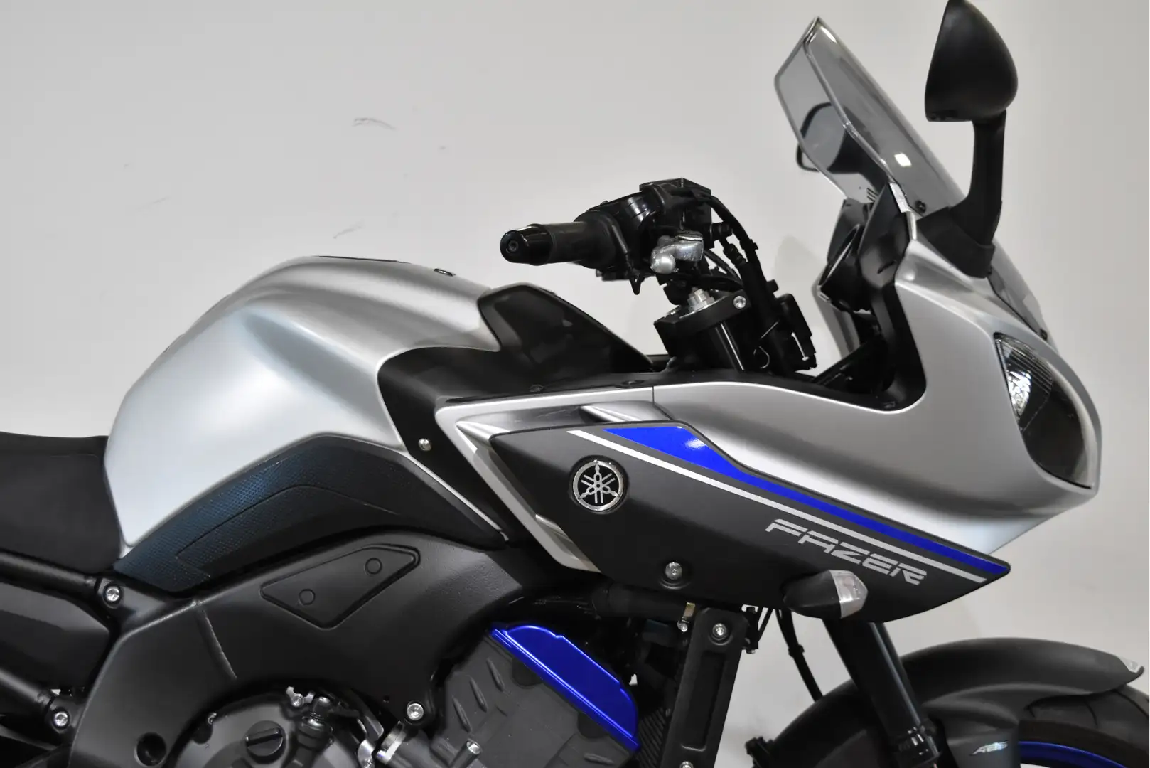 Yamaha FZ 8 Fazer ABS - 2