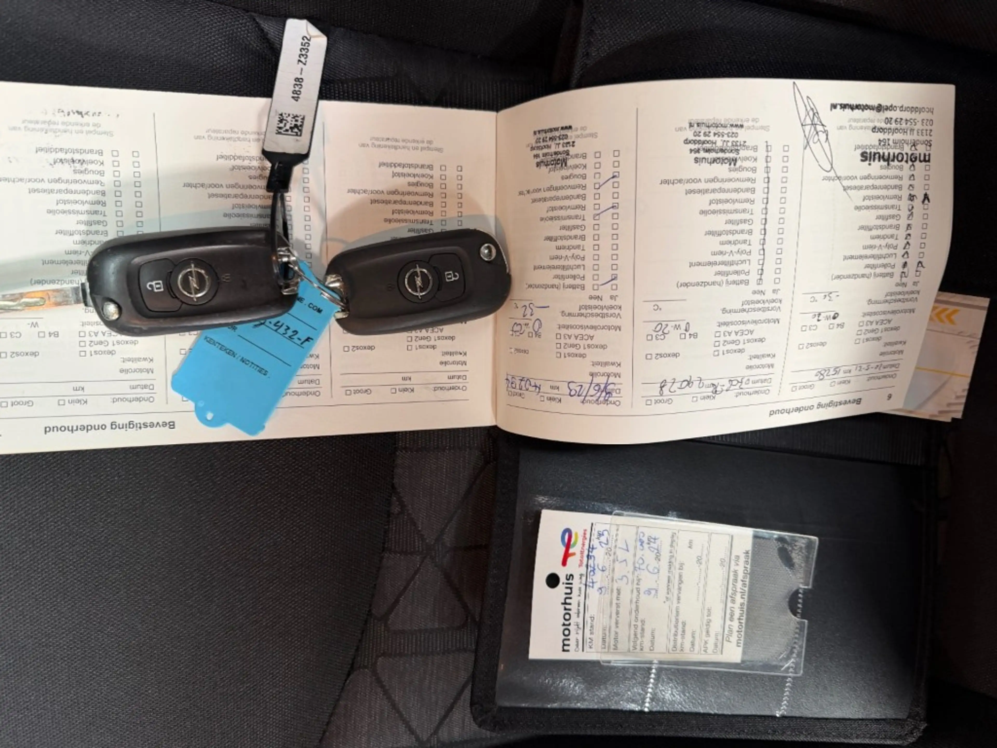 Opel Karl 1.0 120 JAAR EDITION Aico, 74000 km — photo 8